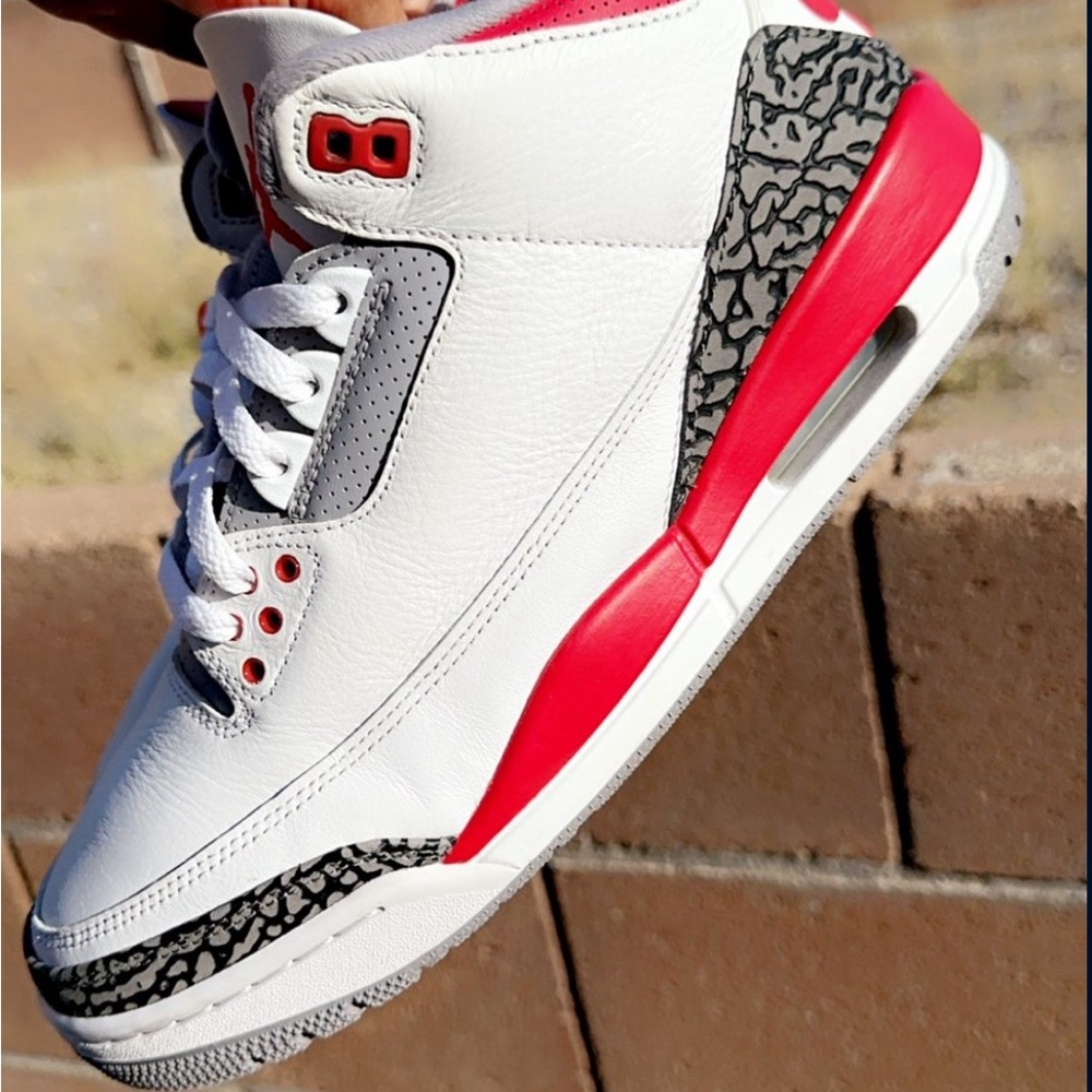 Retro Air Jordan 3 Fire Red - Picture 1 of 9